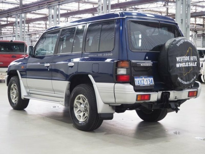 1998 MITSUBISHI PAJERO GLS LWB (4x4) NL