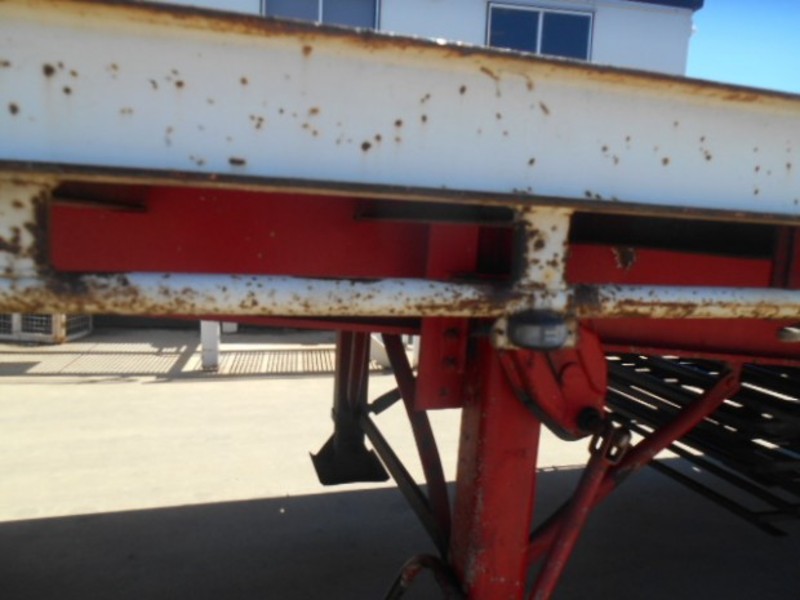 1985 Fruehauf Flat top Semi Trailer