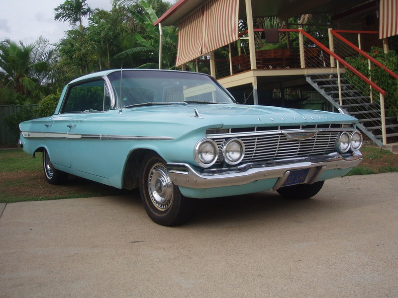 1961 CHEVROLET IMPALA 4 Door Hardtop Super Sports