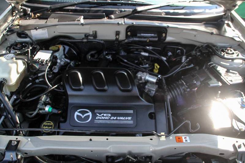 2003 MAZDA TRIBUTE LUXURY