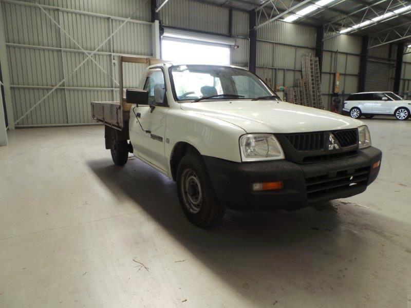2004 MITSUBISHI TRITON UTE
