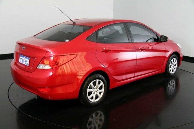 2014 HYUNDAI ACCENT ACTIVE RB2