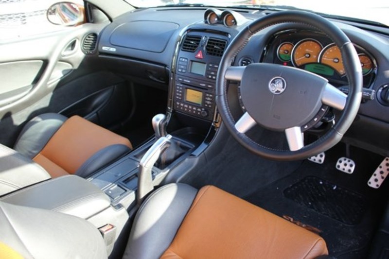 2005 HOLDEN MONARO CV8 Z VZ