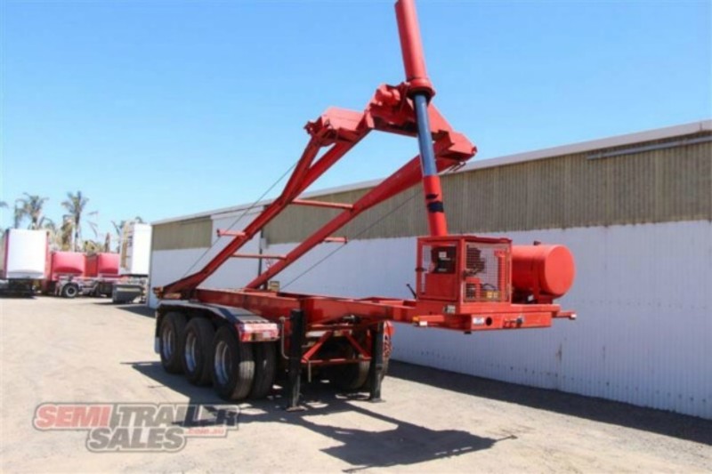 2004 MOORE Retractable Tipping Skel
