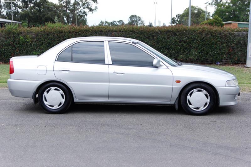 2002 MITSUBISHI LANCER GLi CE