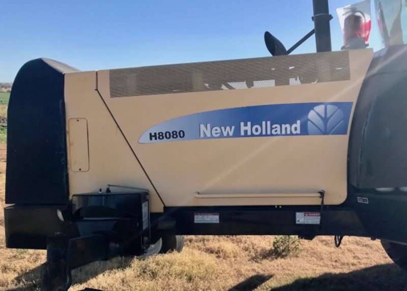 2009 NEW HOLLAND H8080 Windrowers