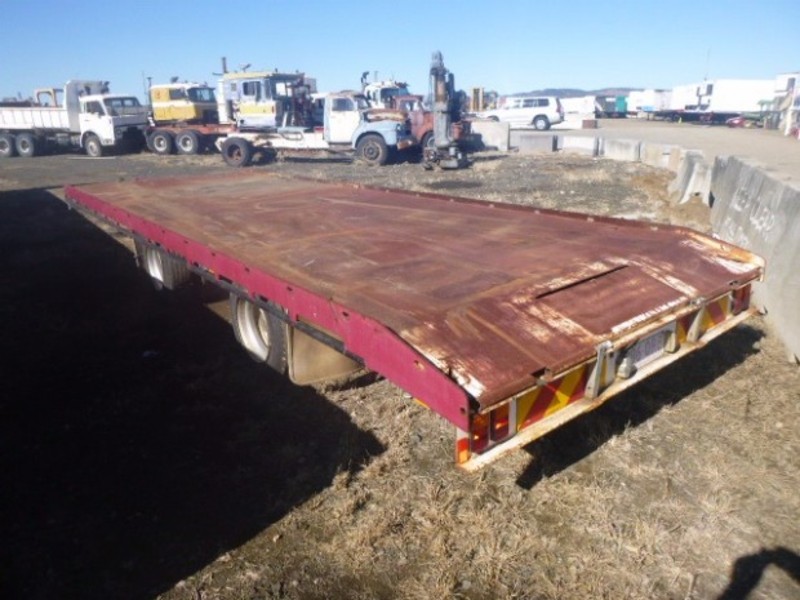 2009 Custom TagPlant(with ramps) Semi Trailer