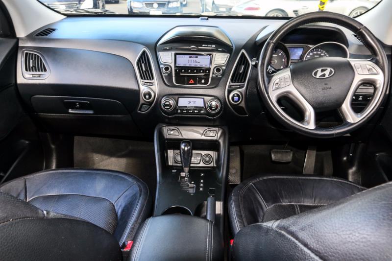 2010 HYUNDAI iX35 Highlander LM