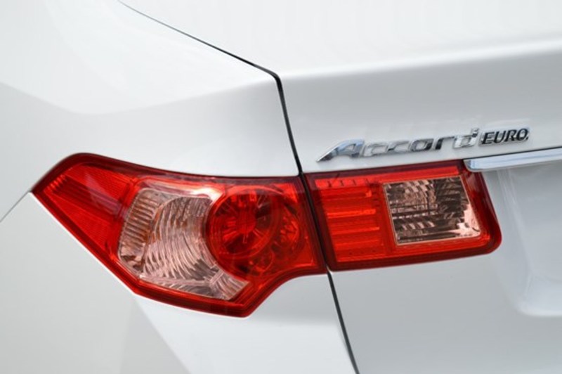 2013 HONDA ACCORD EURO LUXURY 8th Gen