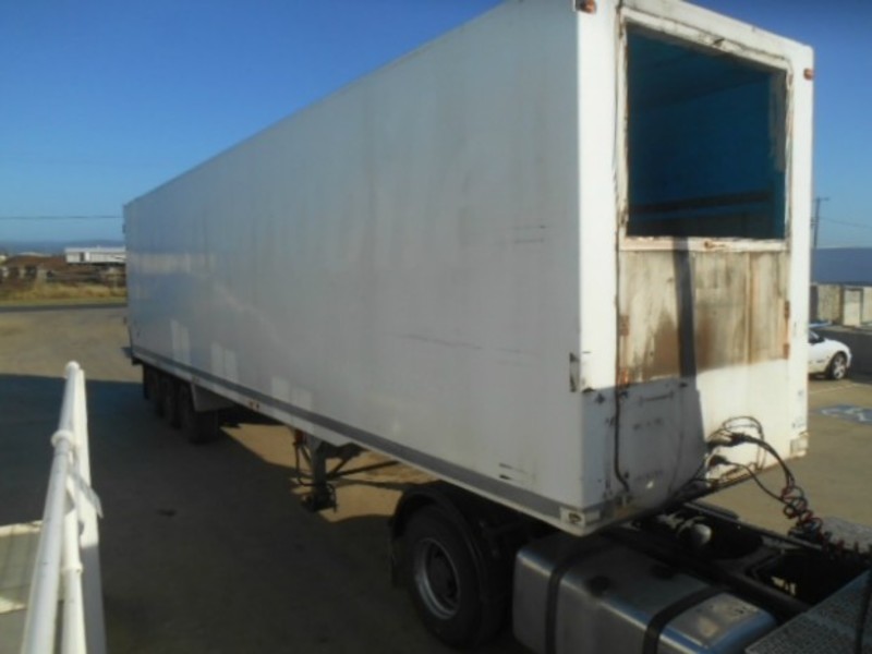 1986 FTE Refrigerated Van Semi Trailer