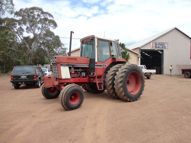 1980 INTERNATIONAL 986 TRACTOR