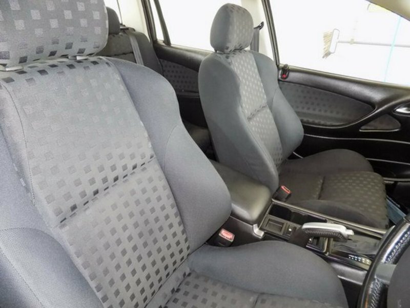 2004 HOLDEN CREWMAN CROSS 8 VYII
