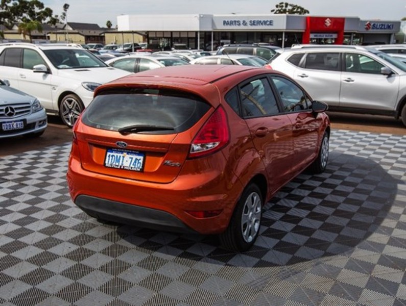 2010 FORD FIESTA CL WS