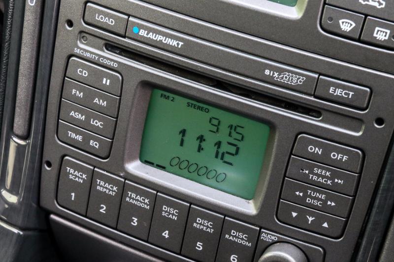 2006 HOLDEN ADVENTRA