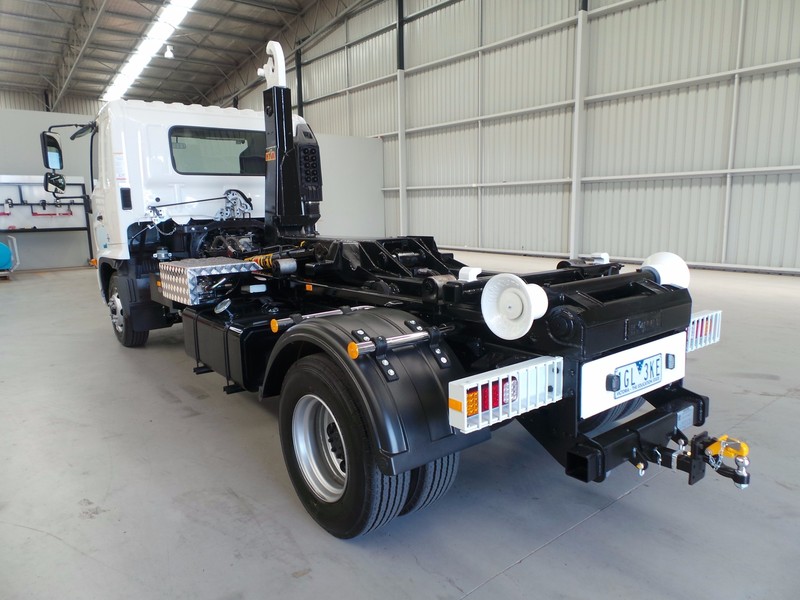 2016 HINO FD 1124-500 Series FD 1124-500 Series Truck