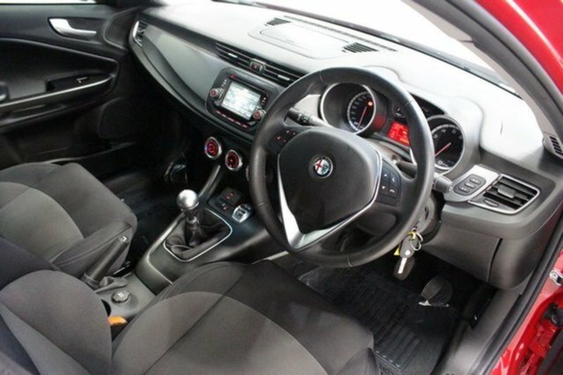 2015 ALFA ROMEO GIULIETTA PROGRESSION MY15