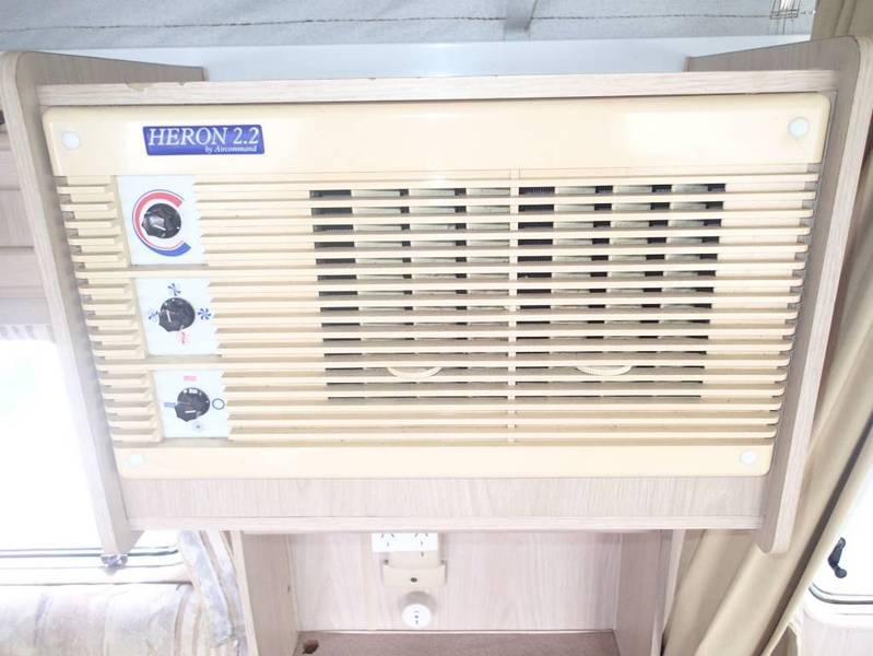 2001 JAYCO WESTPORT 19