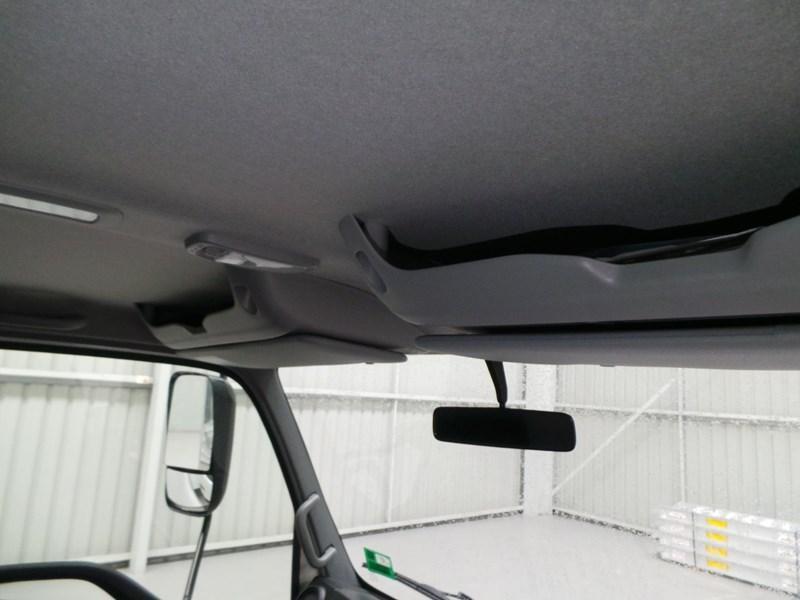 2017 HINO 300 SERIES - 716