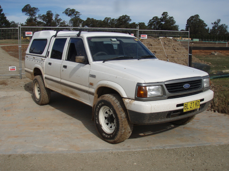 1996 FORD COURIER XL