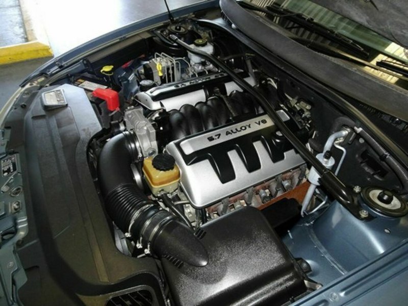 2005 HSV AVALANCHE XUV VYII