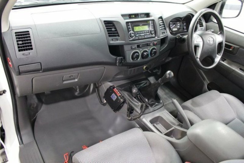 2012 TOYOTA HILUX SR (4x4) KUN26R MY12