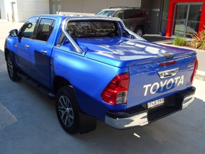 2015 TOYOTA HILUX SR5 GUN126R