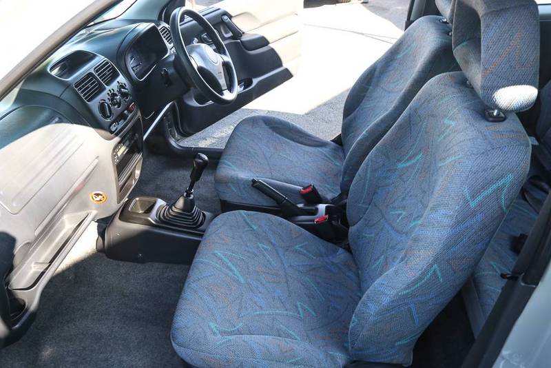 2003 SUZUKI IGNIS GA