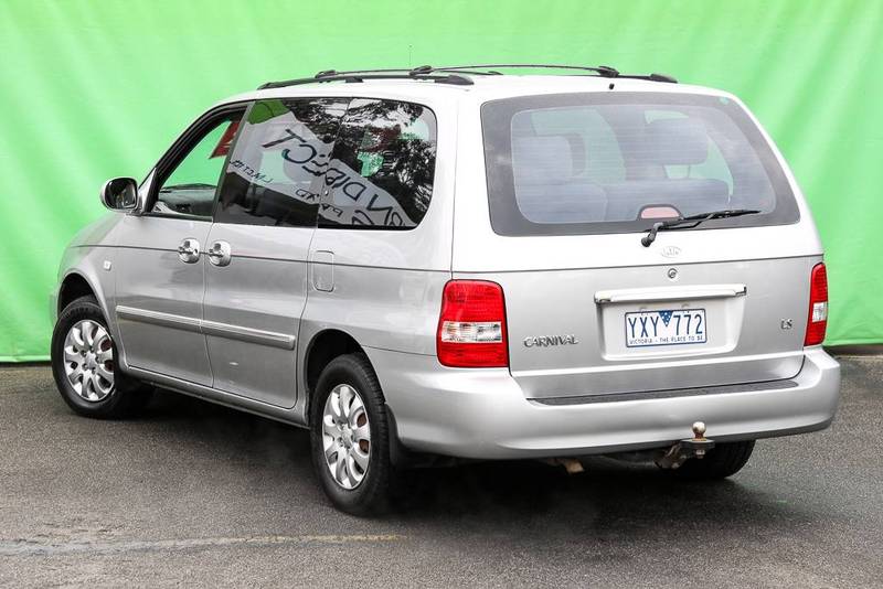 2005 KIA CARNIVAL LS KV11