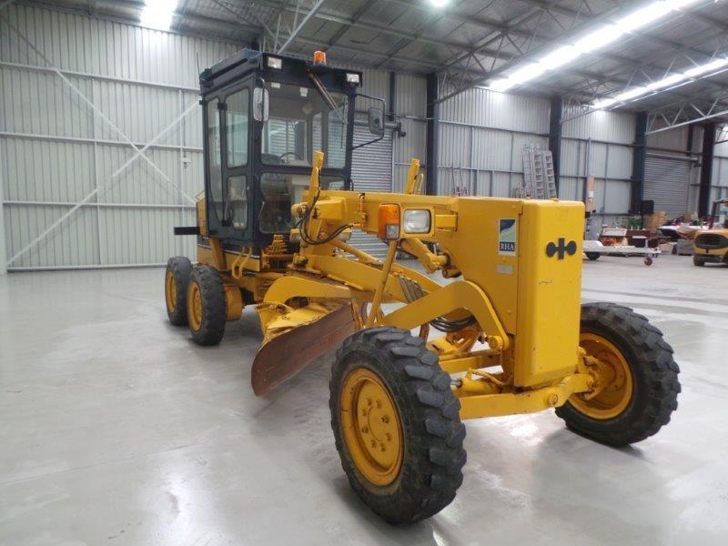KOMATSU GD355A-1
