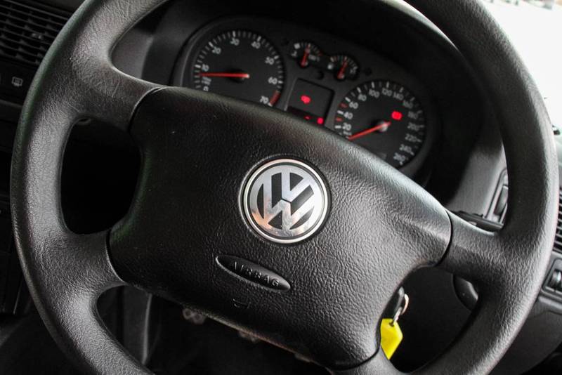 2003 VOLKSWAGEN GOLF 1.6 GENERATION