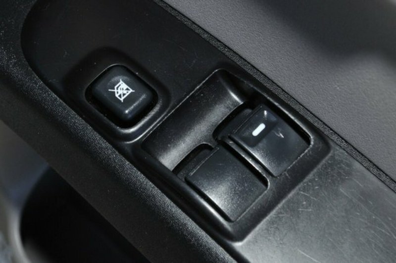 2012 MITSUBISHI TRITON GL MN MY12