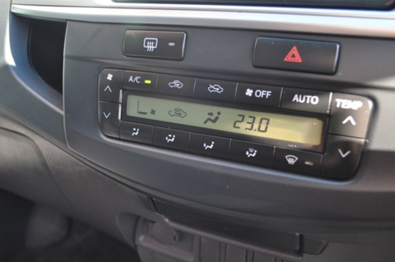 2013 TOYOTA HILUX SR5 DOUBLE CAB KUN26R MY12