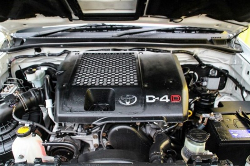 2010 TOYOTA HILUX SR KUN26R MY10