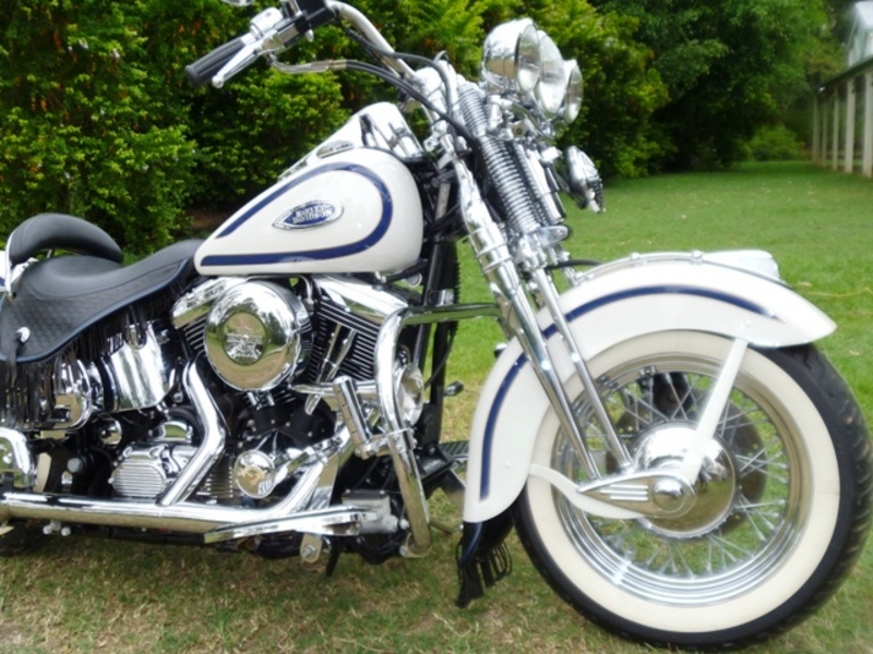 1997 HARLEY-DAVIDSON SOFTAIL HERITAGE SPRINGER FLSTS