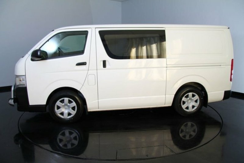 2012 TOYOTA HIACE LWB TRH201R MY12
