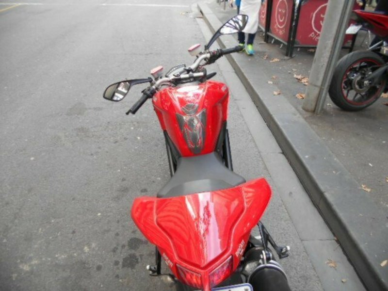 2009 DUCATI 1100CC STREETFIGHTER MY09