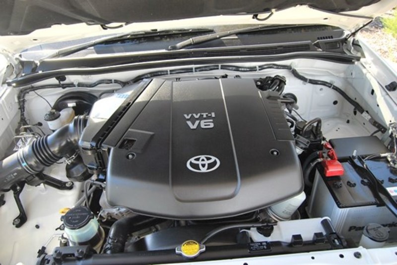 2012 TOYOTA HILUX SR DOUBLE CAB GGN15R MY12