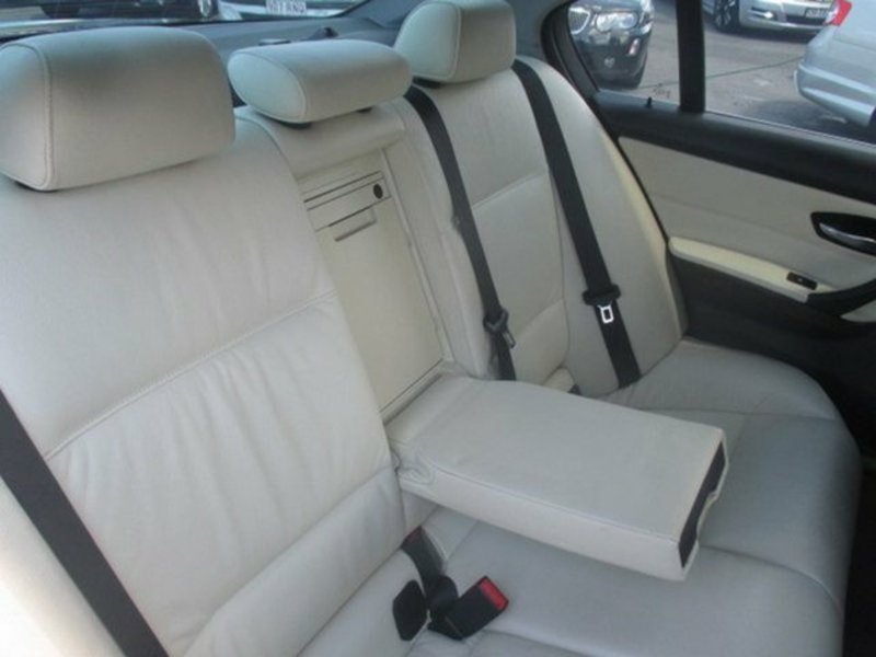 2008 BMW 3 25i E90 07 UPGRADE