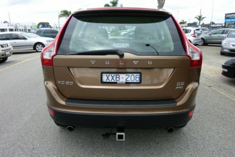 2010 VOLVO XC60 D5 DZ MY11