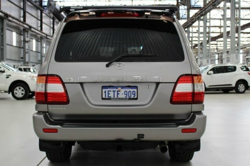 2006 TOYOTA LANDCRUISER SAHARA (4x4) UZJ100R UPGRADE