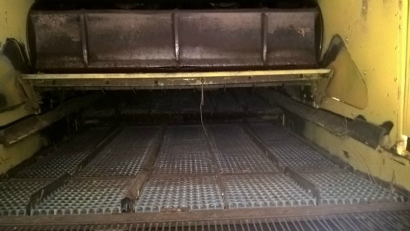 1984 NEW HOLLAND TR95 TR95 TR95 HarvesterHeader