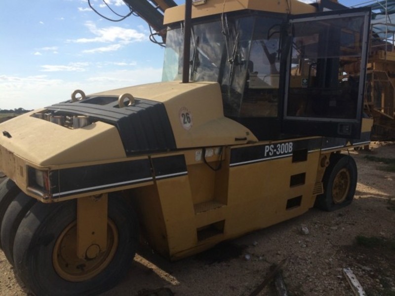 1999 CATERPILLAR PS300 PS300 RollerCompacting