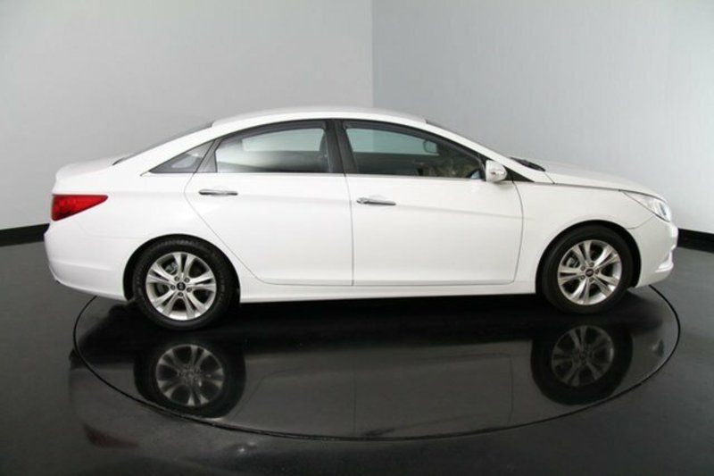 2010 HYUNDAI i45 ELITE YF MY11