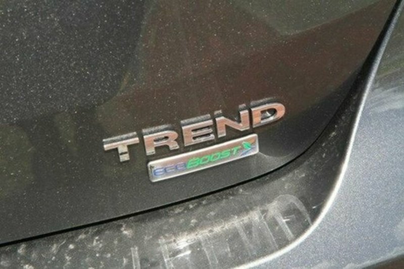 2015 FORD FOCUS Trend LZ