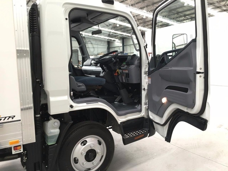 2016 FUSO Canter 515 METROLite Canter 515 Truck