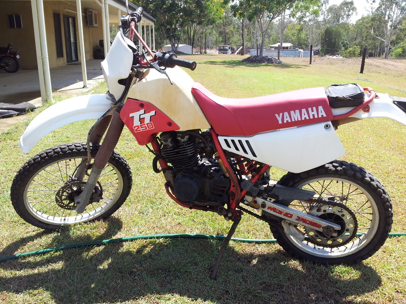 1985 YAMAHA 250CC TT250 (TT250R)