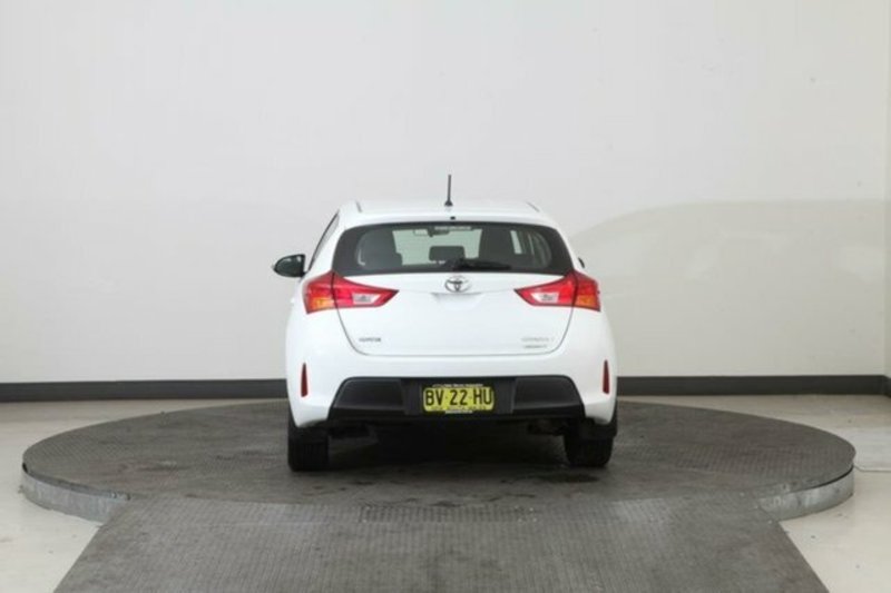 2013 TOYOTA COROLLA ASCENT ZRE182R