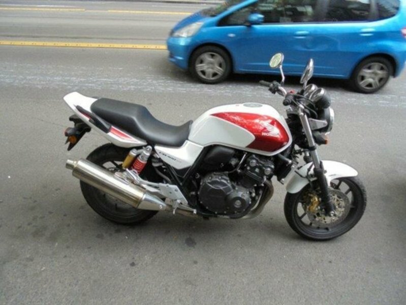2017 HONDA CB400