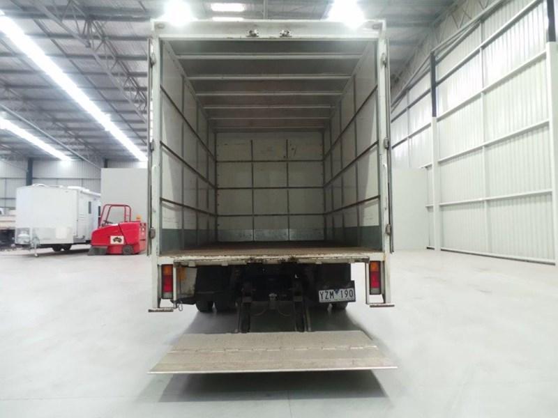 2012 FUSO CANTER 515