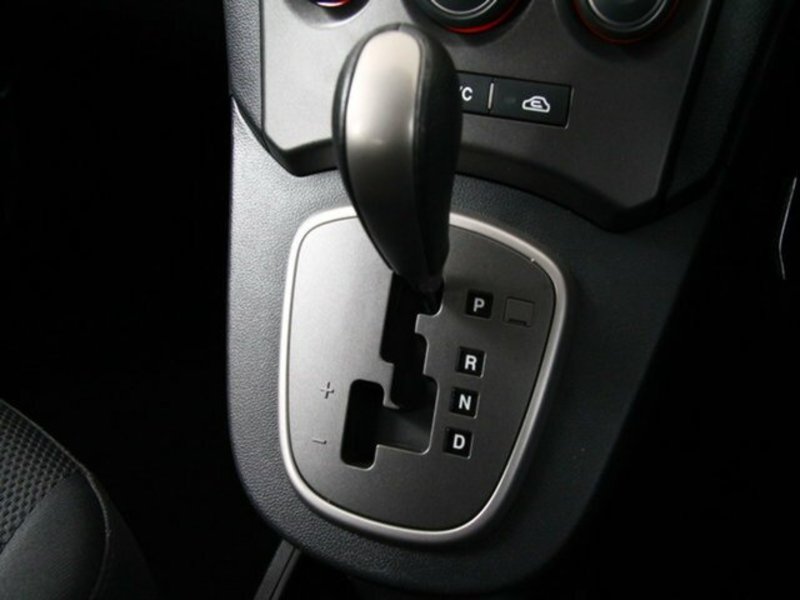 2009 KIA RONDO EX UN